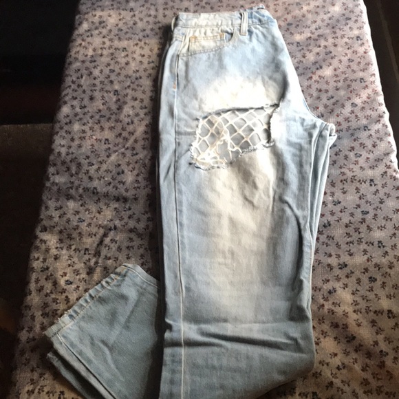 Fashionova Jeans with Fishnet patches - Picture 4 of 8